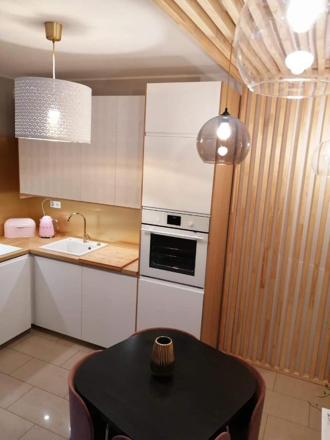 W Trojmiescie Apartment *
